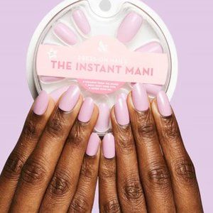 Olive and June Press On Nails